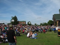 Sunday's crowd at the Gettysburg Bluegrass Festival, 2010